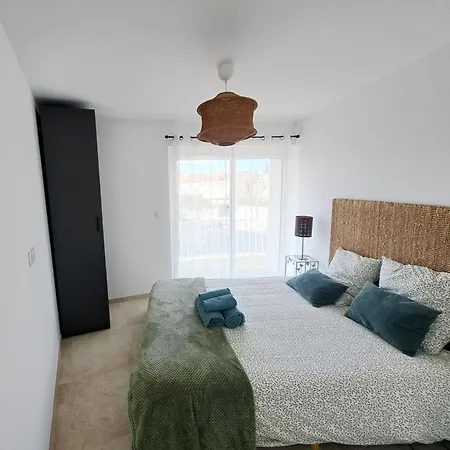 Le Cabrol Neuf, 5min Plage, Balcons, Parking, 6pers كاركيران